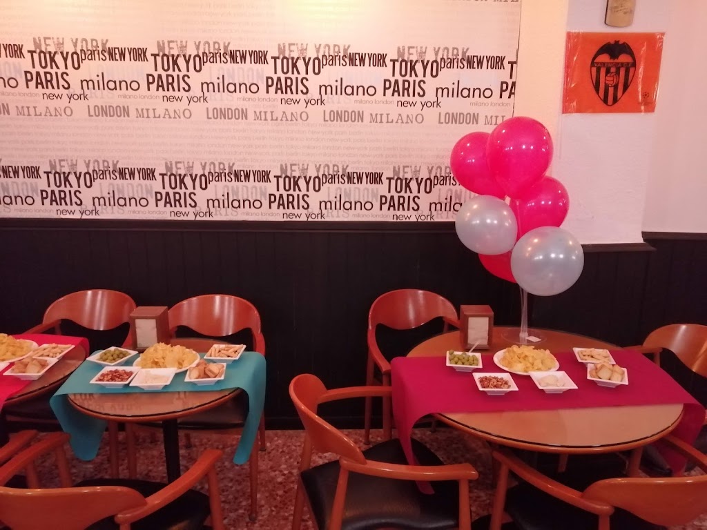 Cafe Basico — Ambiente