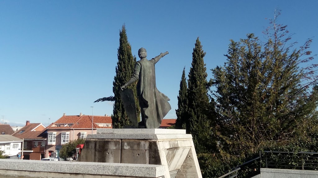 Monumento a Gonzalo Chacon