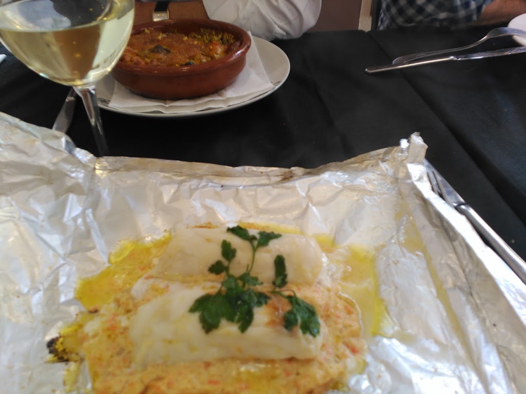 Lara Bar — Comida y bebida