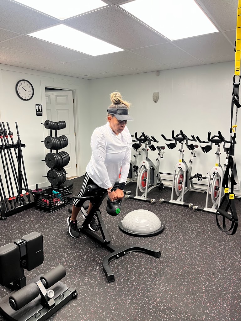  Amanda's Fitness Studio