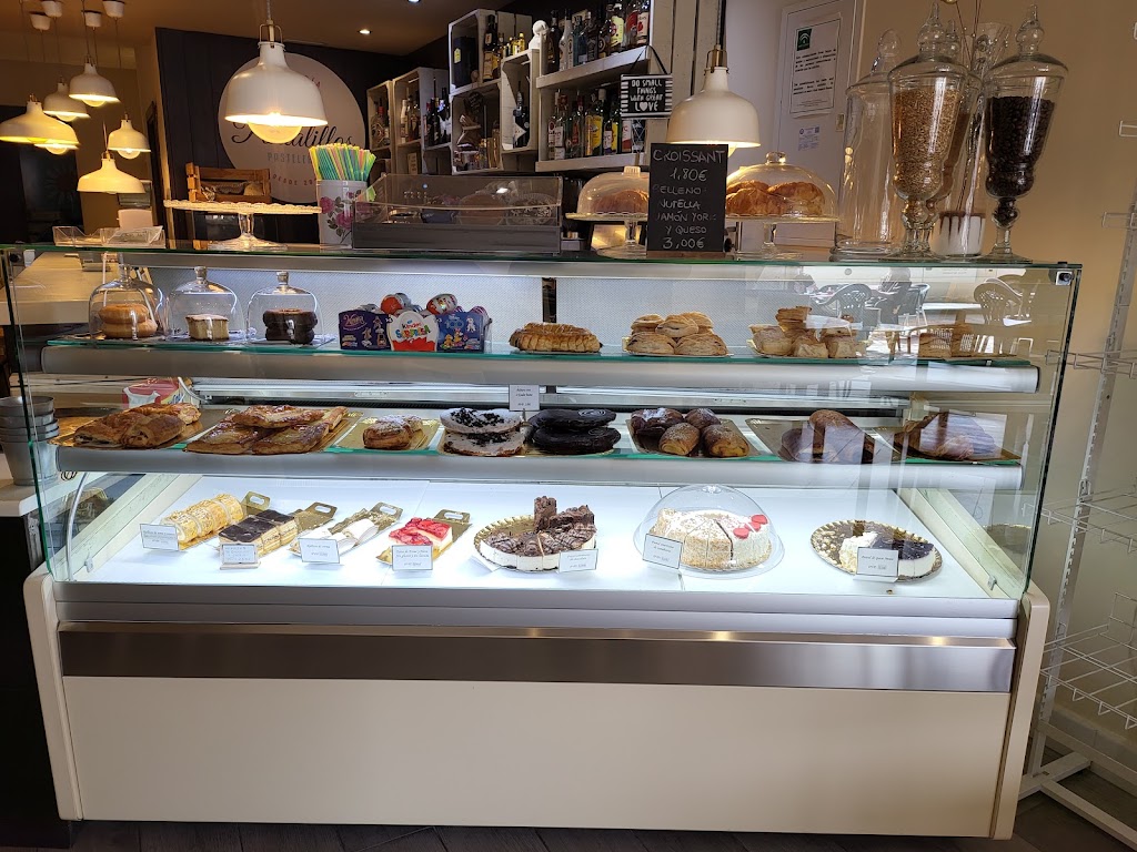 Pasteleria cafeteria los Portalillos — Ambiente