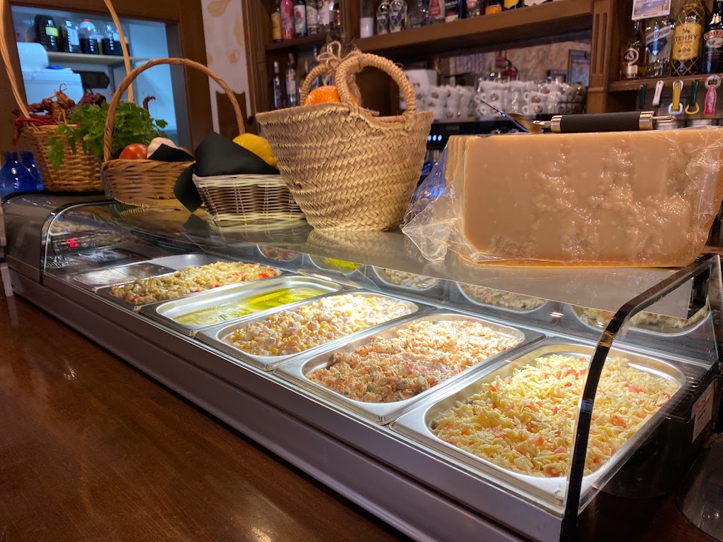 El Jamoncito Tapas — Ambiente