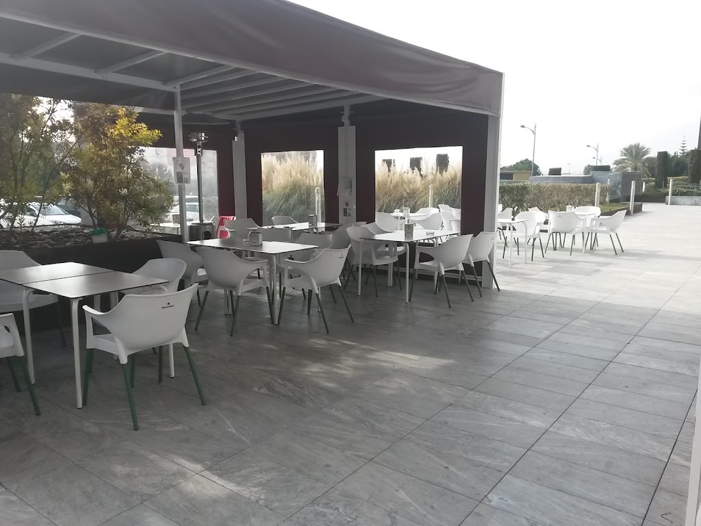 Cafeteria La 13 — Ambiente