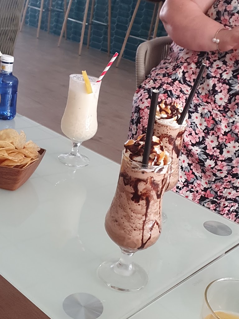 BELLEPOP - Music - Cafe - Pub — Comida y bebida