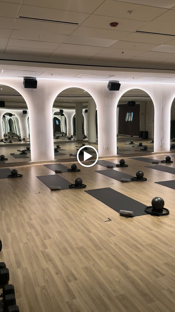  Studio Three West Loop