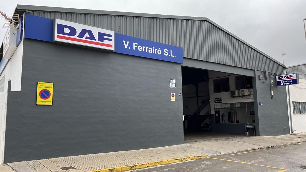 Vicente Ferrairo S.L. — Exterior