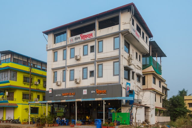 Oyo Hotel Shivrai