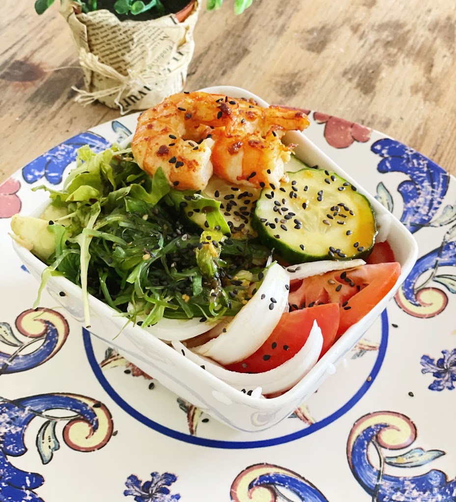 LA SILLA ENCANTADA — Comida y bebida