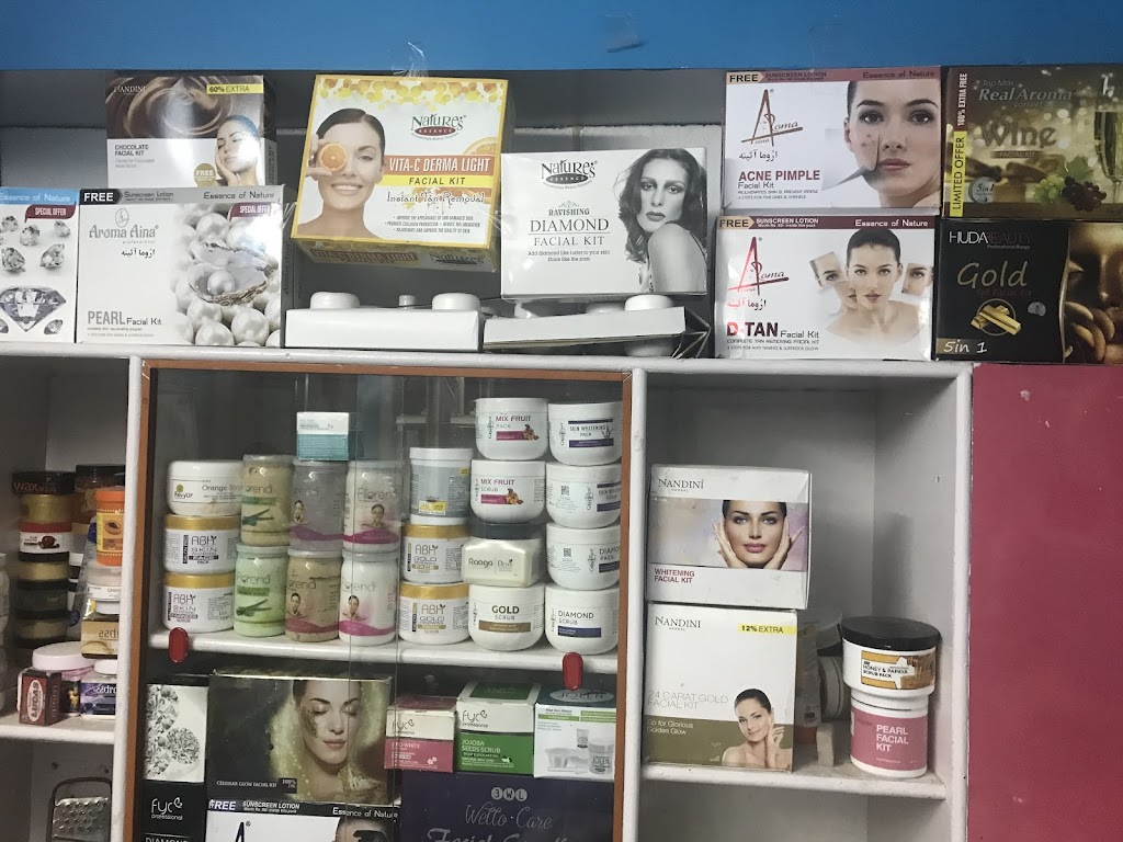 Madhus Beauty Salon Mens