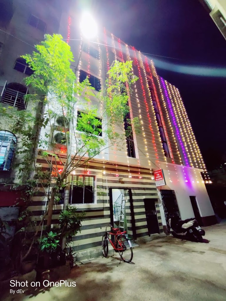 Hotel The Four Seasons Best Guest House In Kasba Affordable Guest House Near Acropolis Mall Hotel Near Ruby