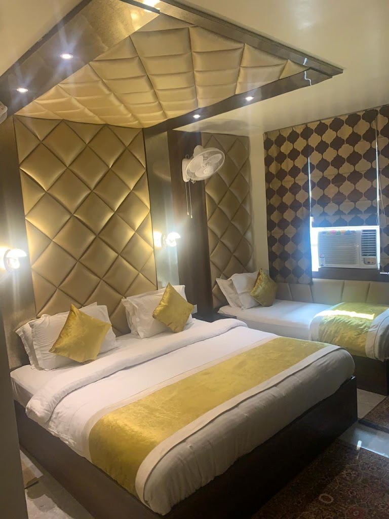 Hotel Mmk