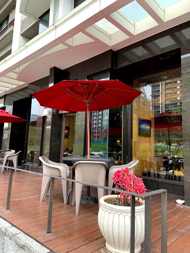 台北市內湖區見麵聊CAFE 行善店- 台灣餐廳推薦手搖推薦甜點推薦買一送一優惠訊息