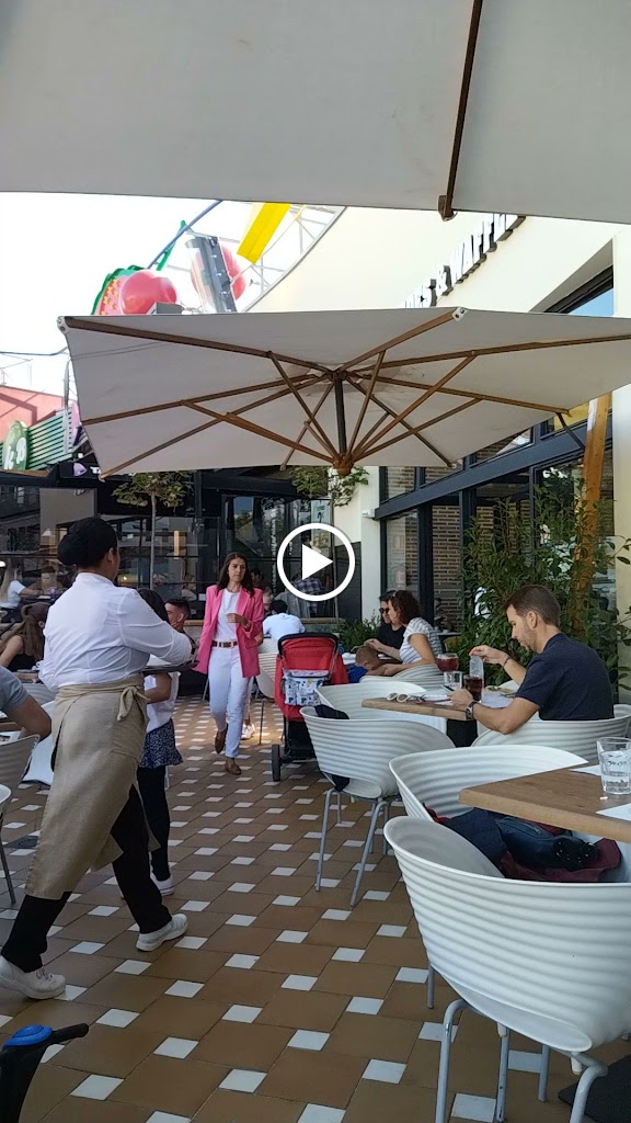 Crepes & Waffles Heron City Las Rozas — Ambiente