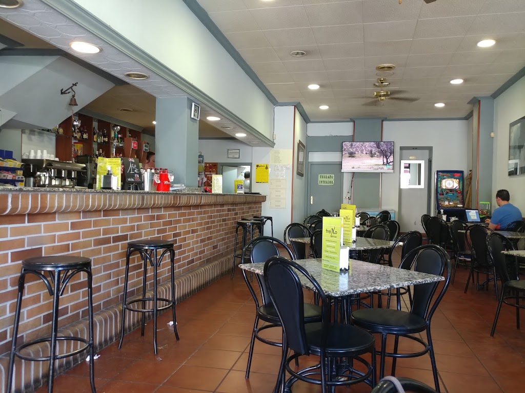 Cafe-Bar Freixo — Ambiente