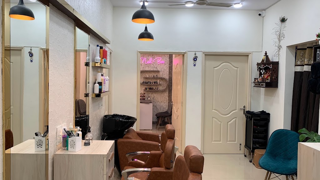 F L Y Salon Academy By Alisha