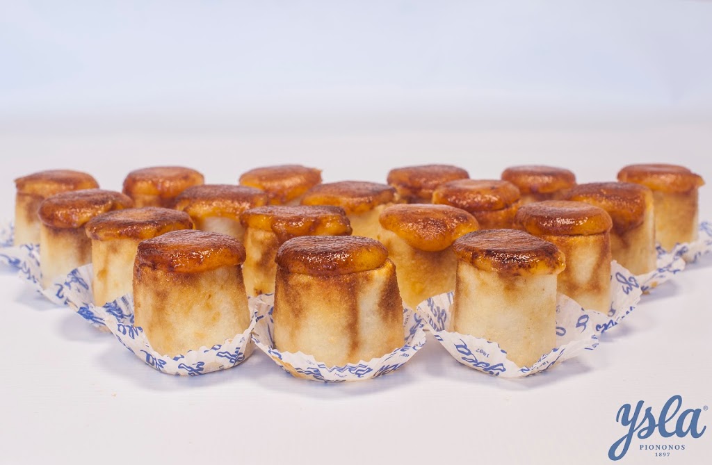 Casa Ysla Pasteleria-Cafeteria / Piononos — Comida y bebida