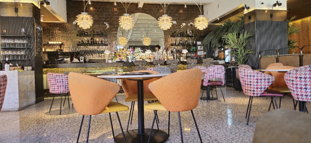 Restaurante Santinno — Ambiente
