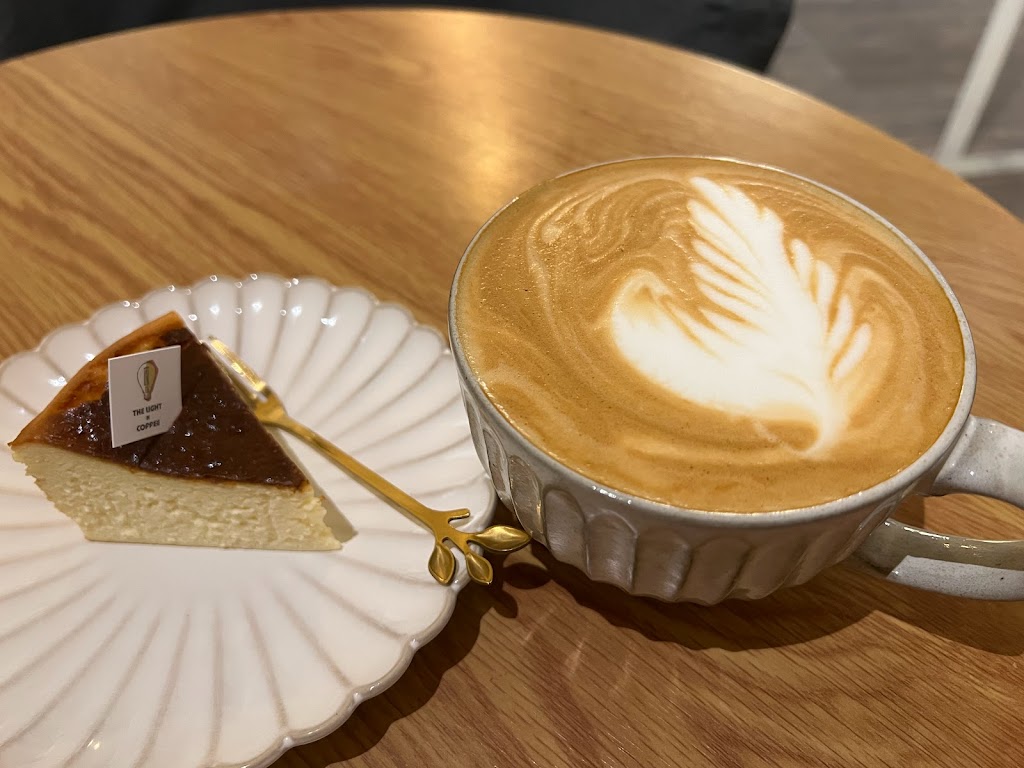 The Light x Coffee Art n Design燈泡咖啡館 的照片