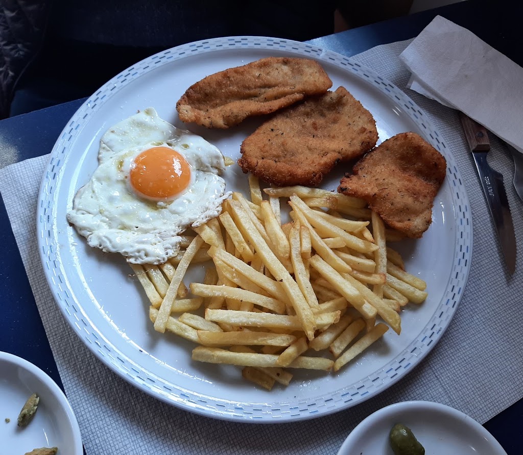 Cafeteria Piscolabis — Comida y bebida