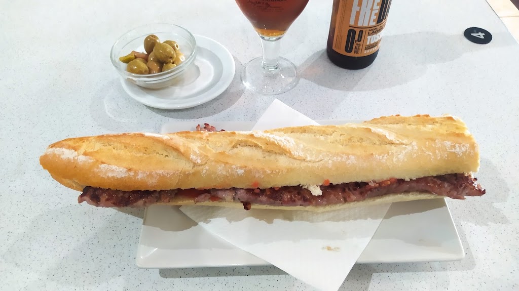 Bar Valentin 2 — Comida y bebida