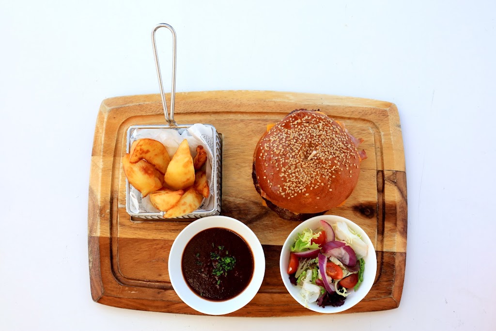 Restaurant Sky Bar - LAND — Comida y bebida