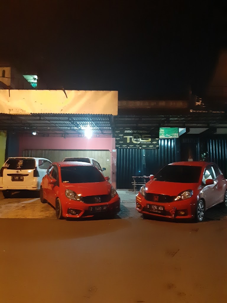 V,/I./M. Audio Car