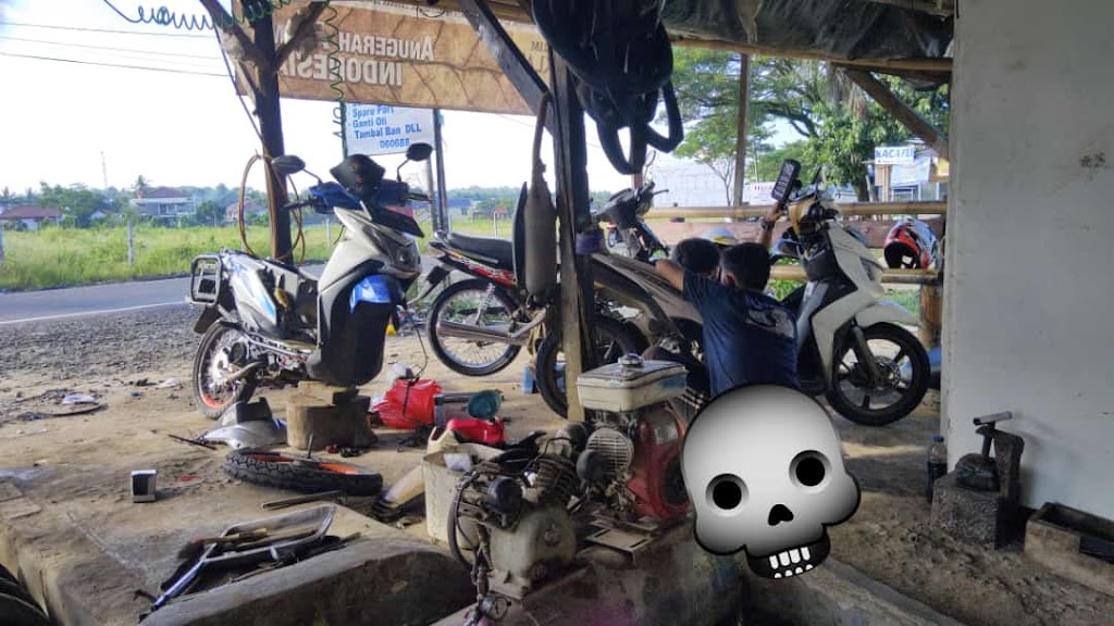 BASE CAMP KOMBO RANGKASBITUNG