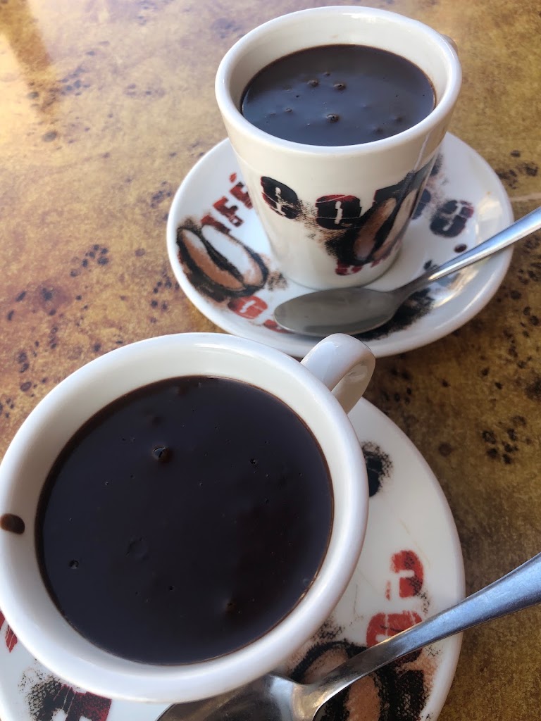 Cafeteria y churreria Millan — Comida y bebida