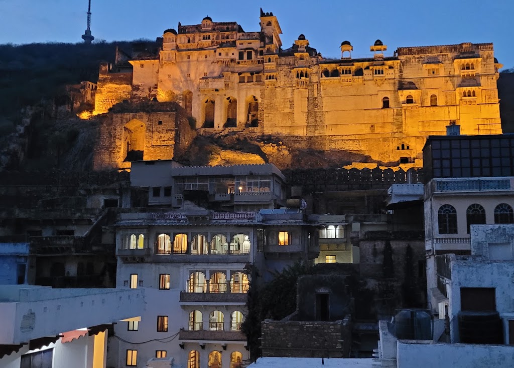 Hotel Haveli Braj Bhushanjee A Heritage Hotel And Museum