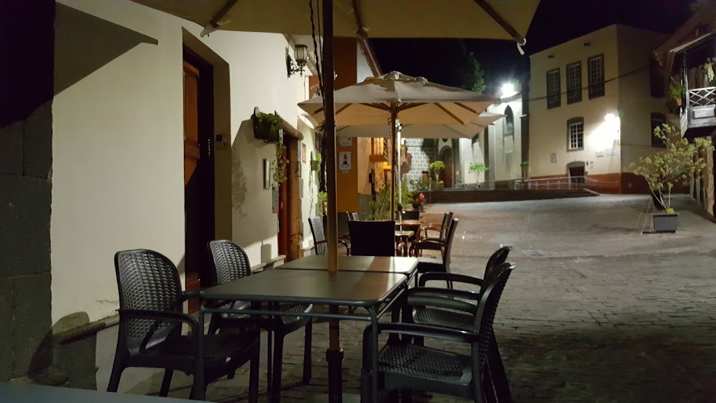 Entremeses Tapas Bar — Ambiente