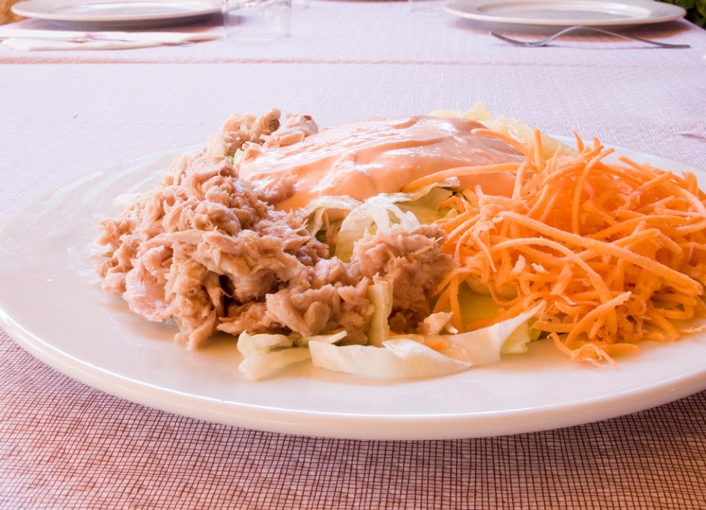 Pizzeria Etna — Comida y bebida