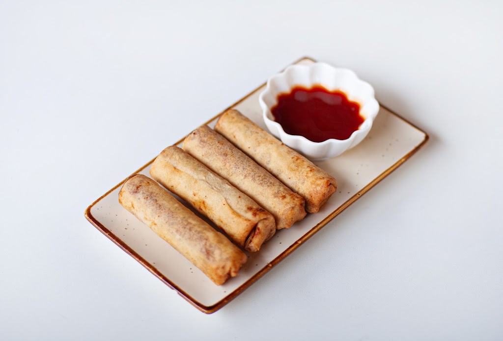 Wolfy&Whitey Buffet Espanol&Asiatico — Del propietario