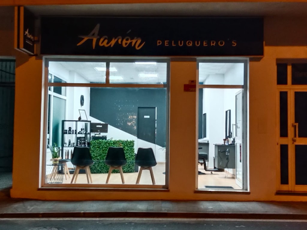 AARON PELUQUERO'S — Exterior