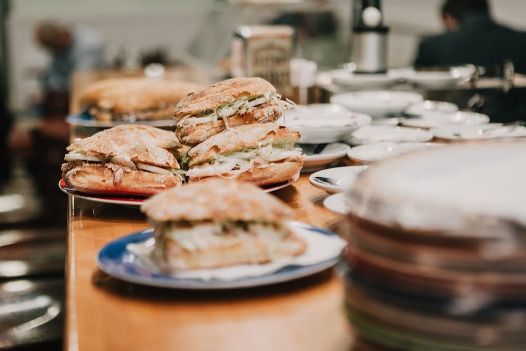Cafeteria Zame — Comida y bebida