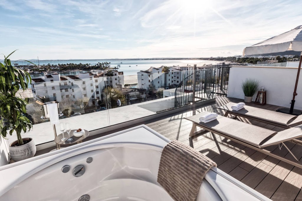 Alcudia port suites