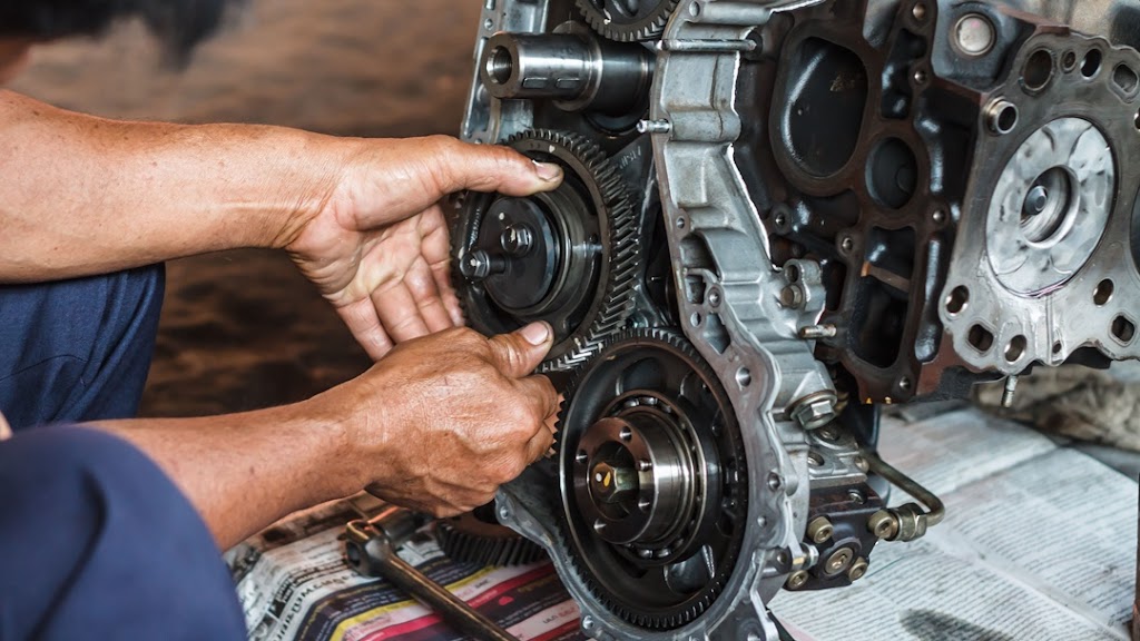 Car repair and maintenance service in Smithtown