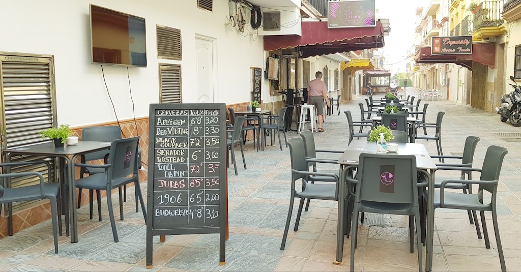 El mana lounge bar — Ambiente