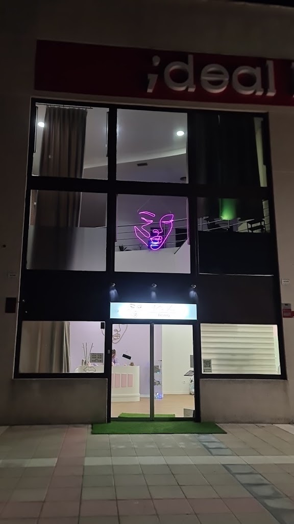 Micropigmentacion y Estetica Nashabty Navalcarnero — Exterior