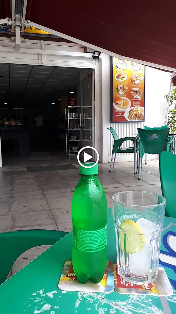 Bar Cafeteria Los Guerreros — Videos