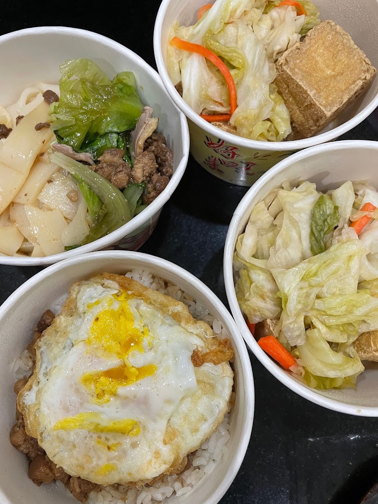 蘭州牛肉麵/中壢牛肉麵/中壢小吃/中壢附近美食/中壢必吃/中壢晚餐/中壢麵食 的照片