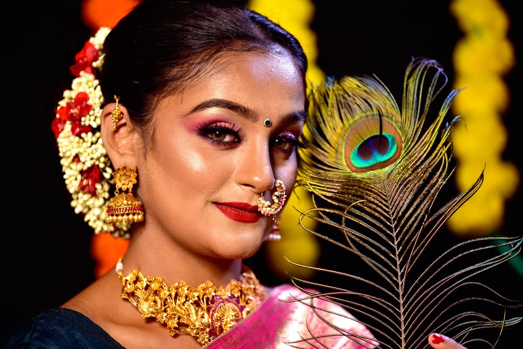 Makeup Hair Artist Shweta Raut