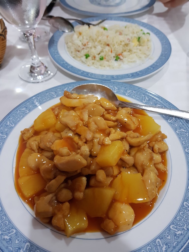 Hua Sheng Restaurante — Comida y bebida