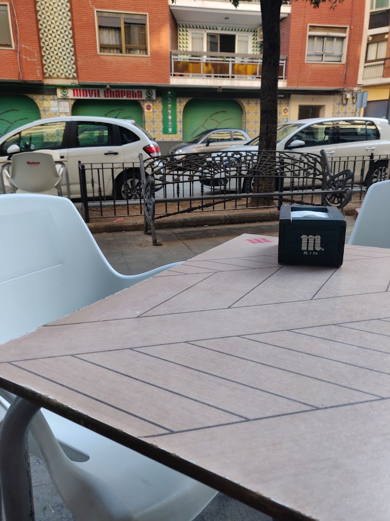 Restaurante Cafeteria Cruz del Este — Ambiente