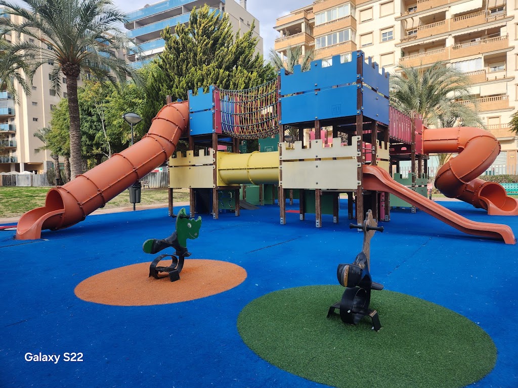 Parque Infantil (Playground)