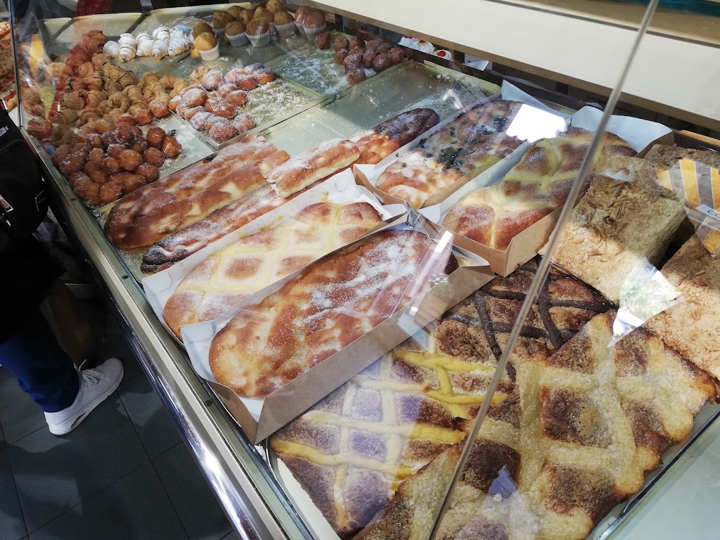 Forn i Pastisseria Sant Antoni — Vitrina