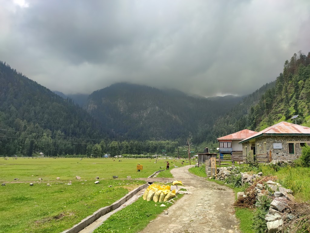 Baga Sarahan ( Incredible Ground )