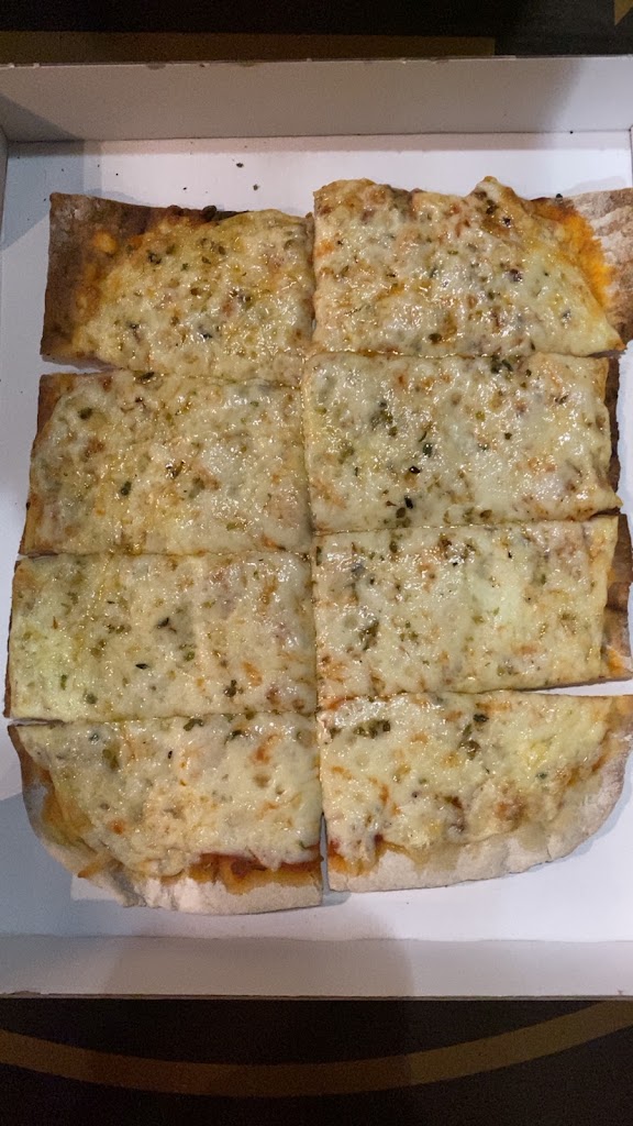 Davser pizzeria artesanal — Comida y bebida