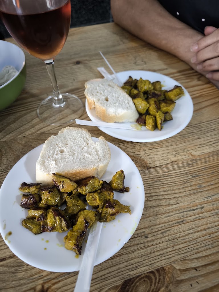 Metropolis — Comida y bebida
