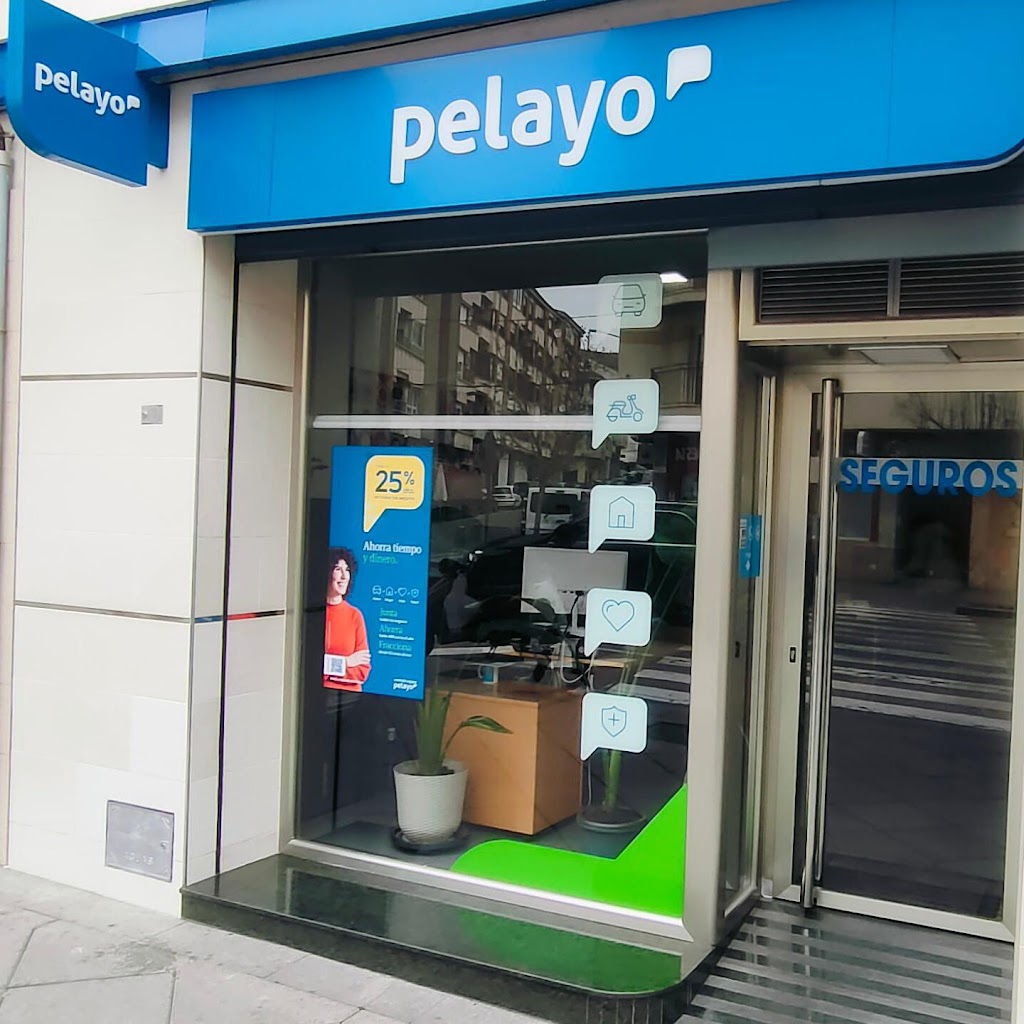 Oficina Seguros Pelayo — Exterior