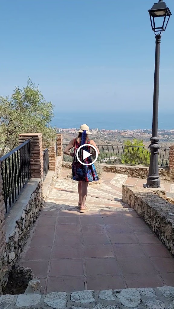 Paseo de la Muralla — Videos